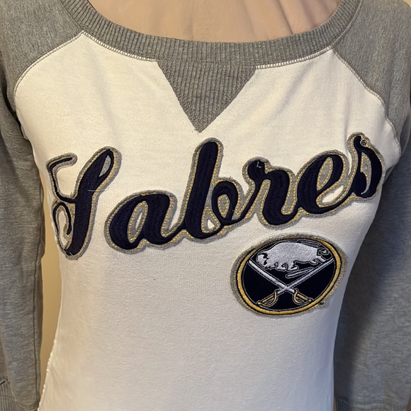 COPY - Buffalo Sabres Sweatshirt XS - Picture 5 of 6